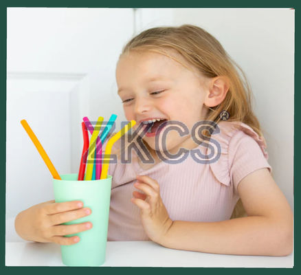 सिलिकॉन स्ट्रॉ – खाद्य-श्रेणी, पुन: प्रयोज्य और हर घूंट के लिए आरामदायक